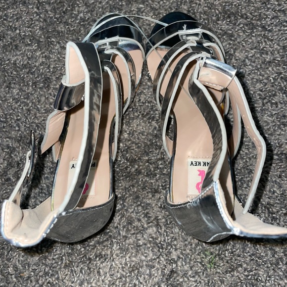 Pink Key Heels - Picture 6 of 6